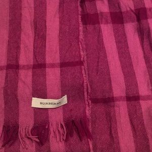 REDUCED!! Burberry Merino & Cashmere Crinkle Scarf